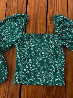 S Trendyol Emerald Green Floral Square-Neck Puff Sleeve Top